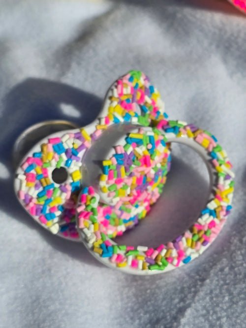 Itty Bitty Wonders Pacifier 006