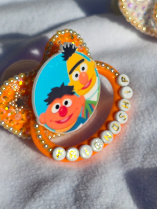 Itty Bitty Wonders Pacifier 009